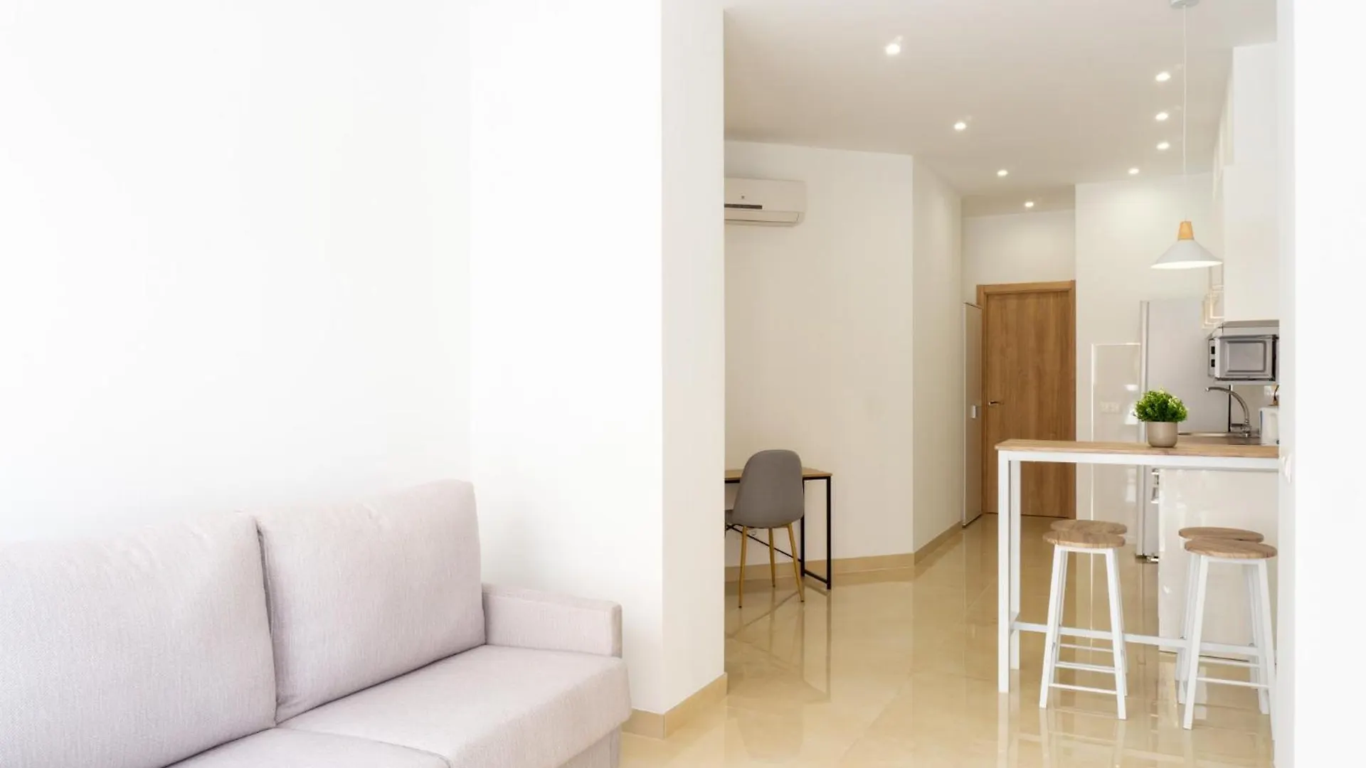 New Style Apartment Málaga 0*,  Spanien